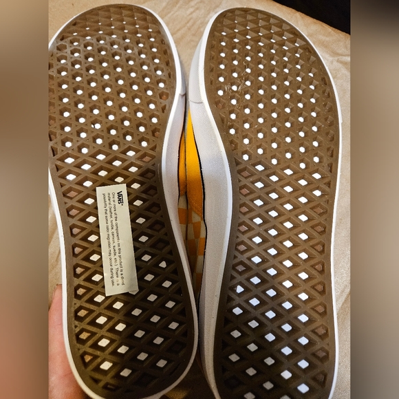 Vans Comfycush Checkerboard orange & white. NWOT. Women's 12, Men's 10.5 - Picture 2 of 7